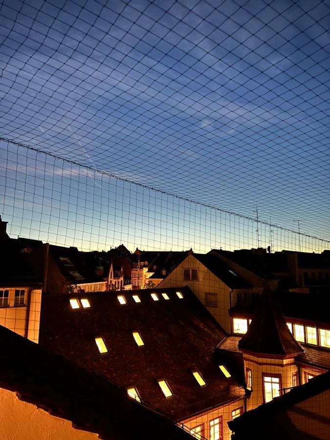 City Center Rooftop Balcony-Studio At Town Hall 바젤 외부 사진